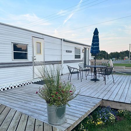 Pelican Motel Pelican Rapids 外观 照片