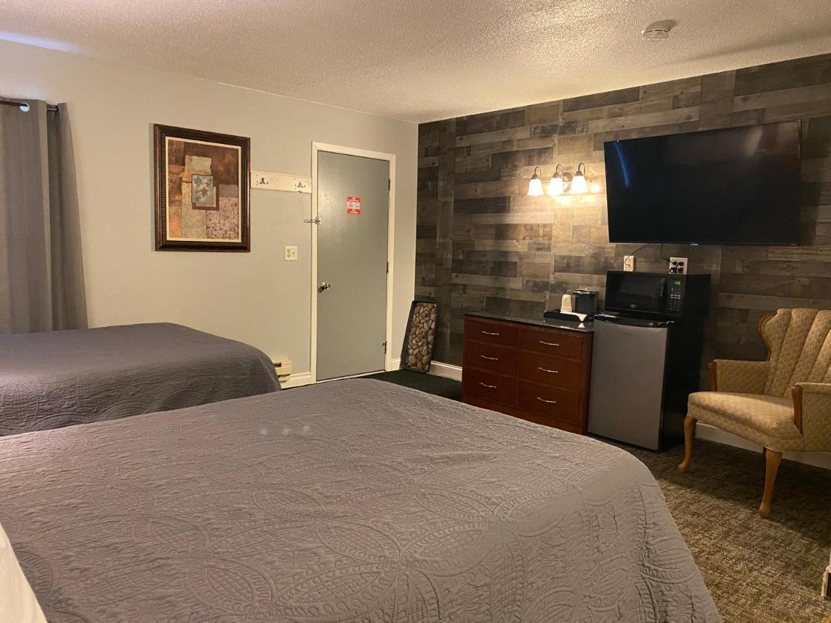 Pelican Motel Pelican Rapids 外观 照片